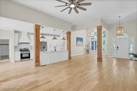 427 Lakeview Drive Hampstead NC 28443