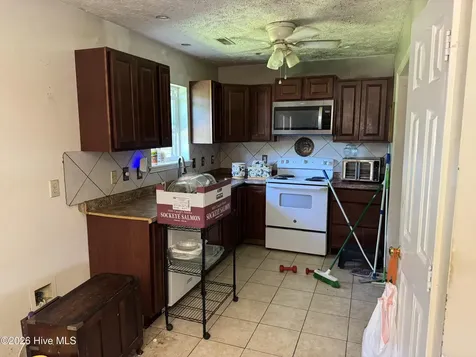 122 Hampton Drive Castle Hayne NC 28429
