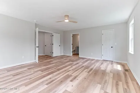 207 Sunset Avenue Whiteville NC 28472