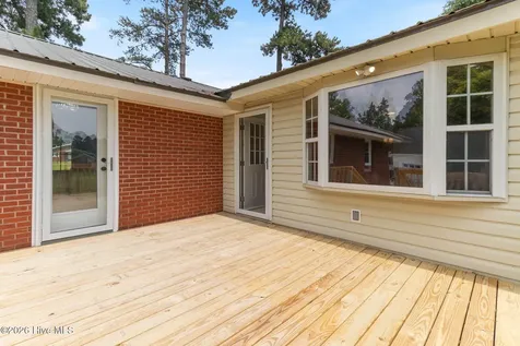207 Sunset Avenue Whiteville NC 28472
