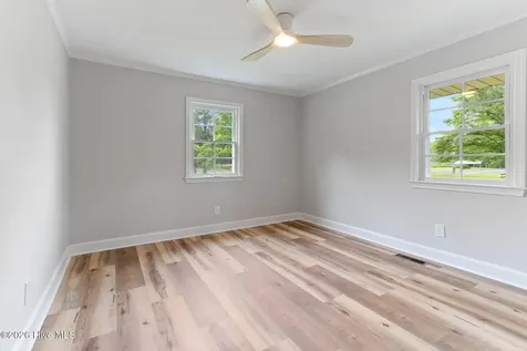 207 Sunset Avenue Whiteville NC 28472