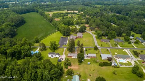 207 Sunset Avenue Whiteville NC 28472