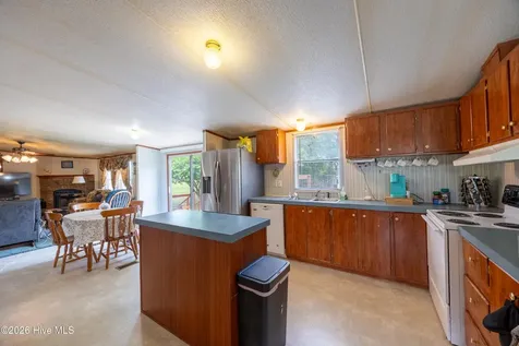 6321 Nc 42 Highway E Elm City NC 27822