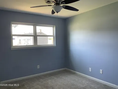 303 S Willow Lane Jacksonville NC 28546