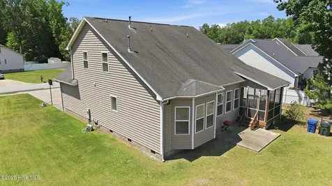 2901 Little Gem Circle Winterville NC 28590
