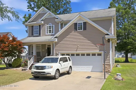 2901 Little Gem Circle Winterville NC 28590