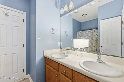2901 Little Gem Circle Winterville NC 28590
