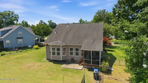 2901 Little Gem Circle Winterville NC 28590