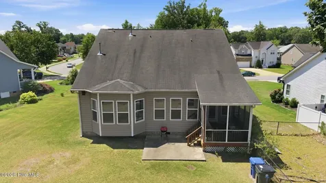 2901 Little Gem Circle Winterville NC 28590