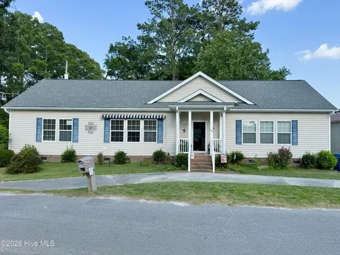 24 King Blount Drive Bath NC 27808
