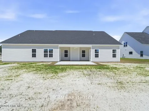 733 Atlantic Coast Lane Jacksonville NC 28546