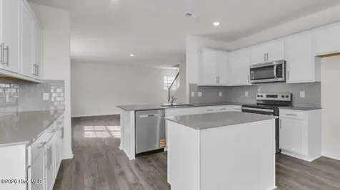 719 Lazy Elm Lane Aberdeen NC 28315