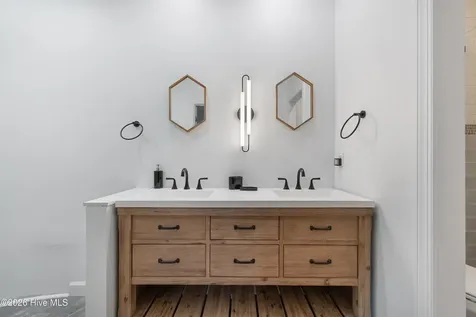 4148 Carlyle Place SE Southport NC 28461