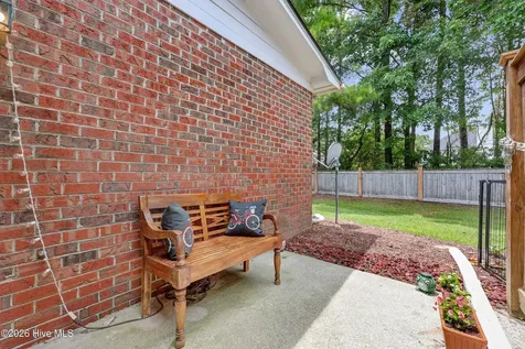1600 Sturdivant Drive Wilmington NC 28403