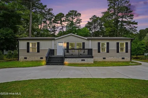 335 Ridgewood Drive NW Calabash NC 28467