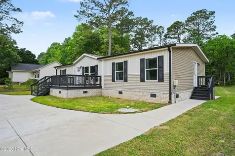 335 Ridgewood Drive NW Calabash NC 28467