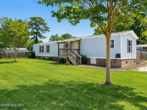 51 Rose Drive Rocky Point NC 28457