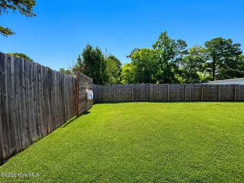 51 Rose Drive Rocky Point NC 28457