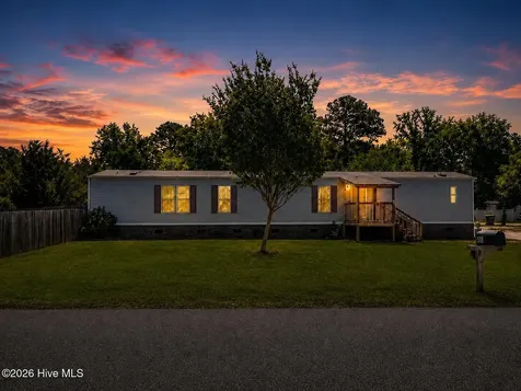 51 Rose Drive Rocky Point NC 28457
