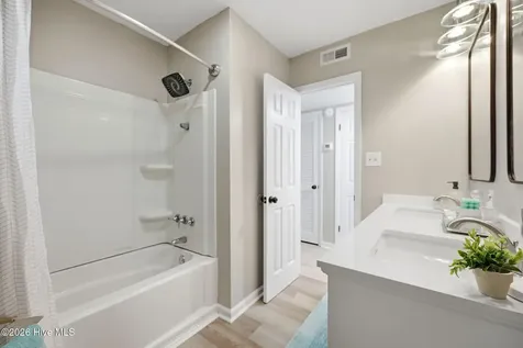 105 Woodside Court Jacksonville NC 28546