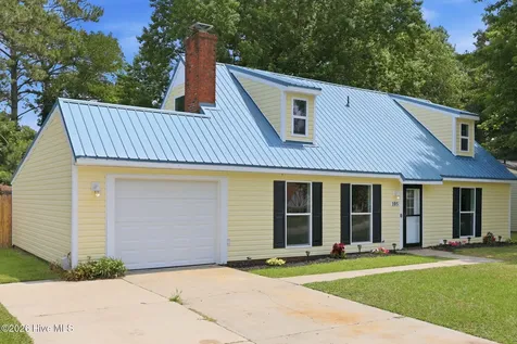 105 Woodside Court Jacksonville NC 28546