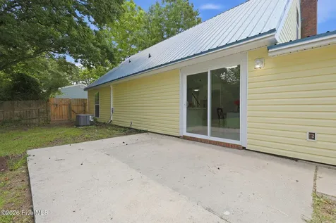 105 Woodside Court Jacksonville NC 28546