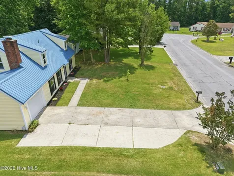 105 Woodside Court Jacksonville NC 28546