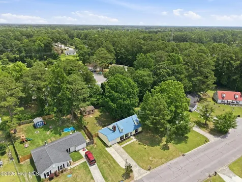 105 Woodside Court Jacksonville NC 28546