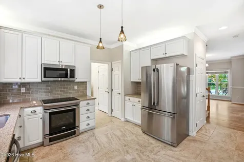 6006 Forest Creek Circle Wilmington NC 28403