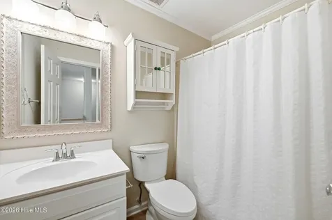 6006 Forest Creek Circle Wilmington NC 28403