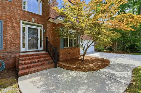6006 Forest Creek Circle Wilmington NC 28403