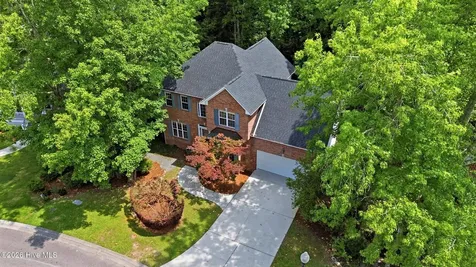6006 Forest Creek Circle Wilmington NC 28403