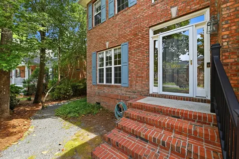 6006 Forest Creek Circle Wilmington NC 28403