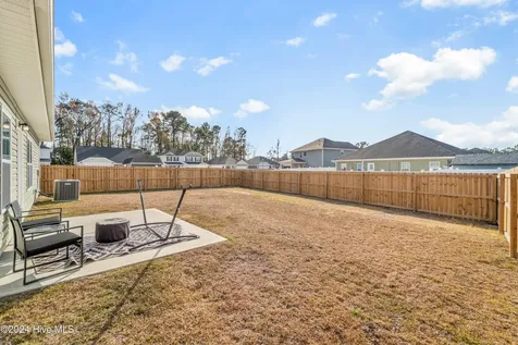 1003 Manhatten Court Richlands NC 28574