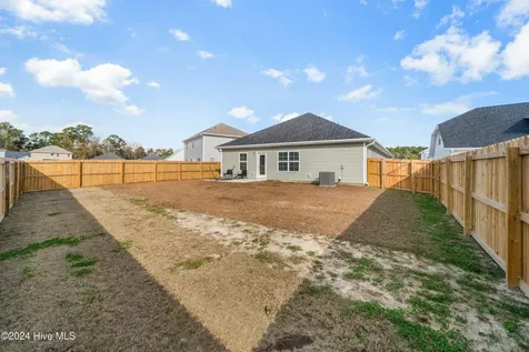 1003 Manhatten Court Richlands NC 28574