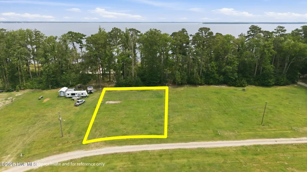 533 Doxie Lane Belhaven NC 27810