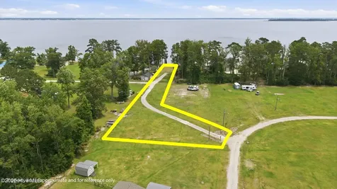 533 Doxie Lane Belhaven NC 27810