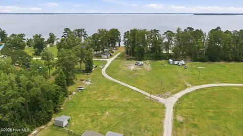 533 Doxie Lane Belhaven NC 27810