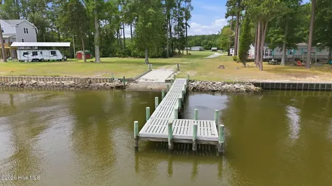 533 Doxie Lane Belhaven NC 27810