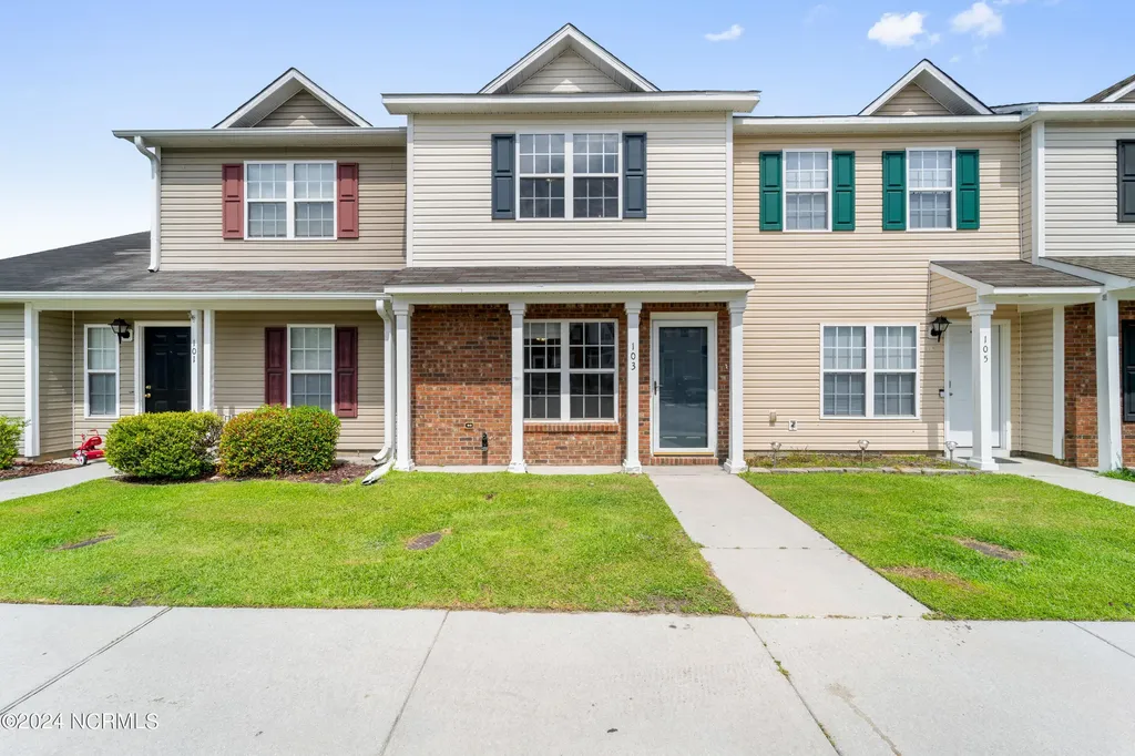 103 Pinegrove Court Jacksonville NC 28546