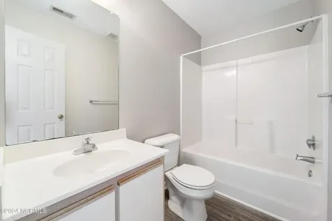 103 Pinegrove Court Jacksonville NC 28546