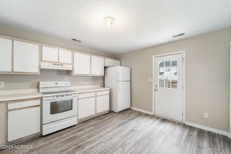 103 Pinegrove Court Jacksonville NC 28546