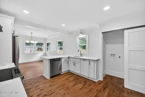 2157 Burnett Boulevard Wilmington NC 28401