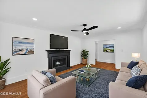 2157 Burnett Boulevard Wilmington NC 28401