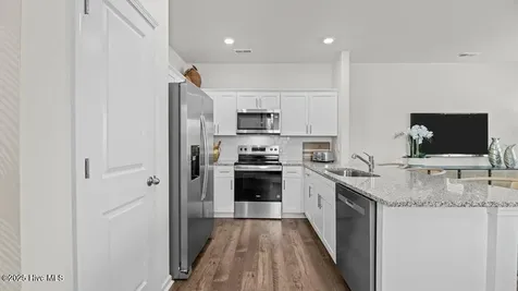 2045 Clock Road New Bern NC 28562