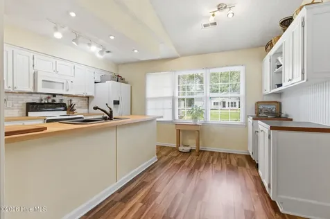 1820 Caracara Drive New Bern NC 28560