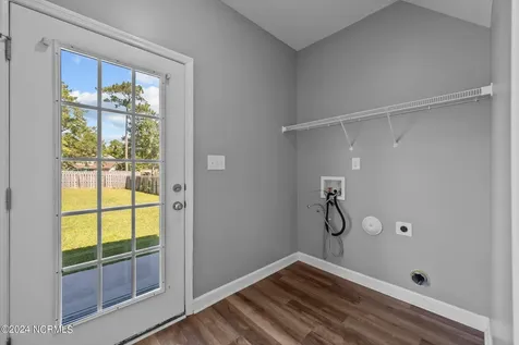 210 Wedgefield Circle Maple Hill NC 28454