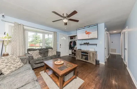 35 Victoria Road Jacksonville NC 28546