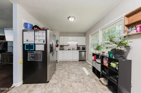 35 Victoria Road Jacksonville NC 28546