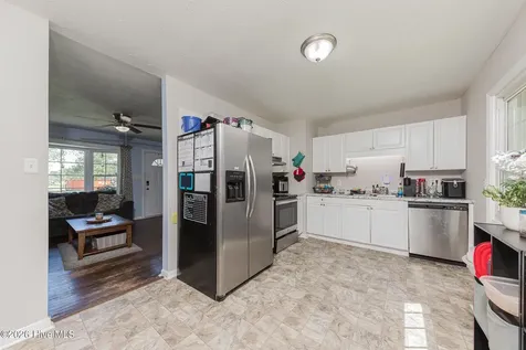 35 Victoria Road Jacksonville NC 28546
